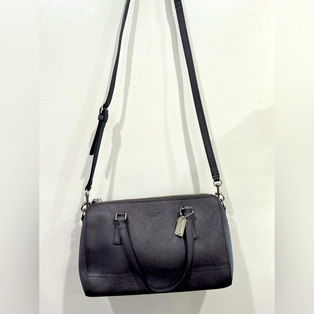 Crossbody bag with wallet
